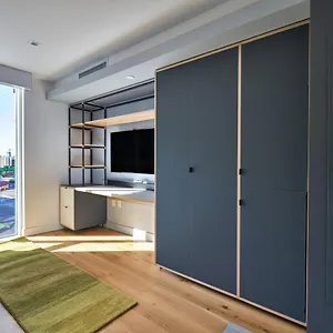 Mayumi 3*, Los Angeles États-Unis